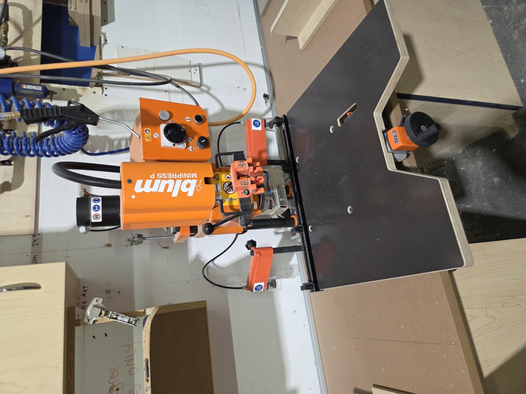 Blum Minipress P, 2023
